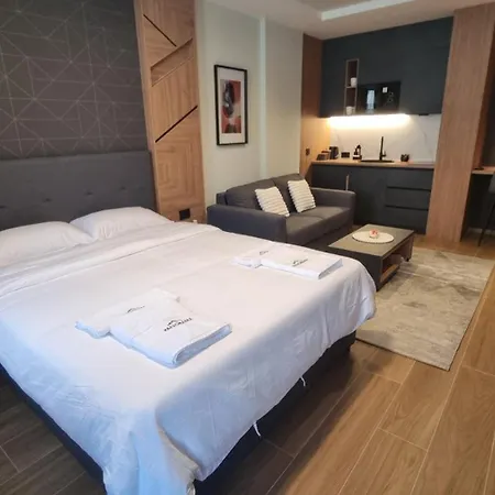 公寓 Lux Tarski San *